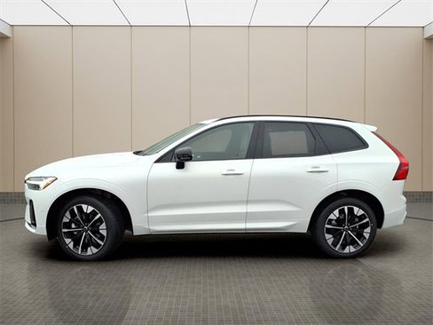 New 2026 Volvo XC60 B5 Plus w/ Protection Package Premier image 5