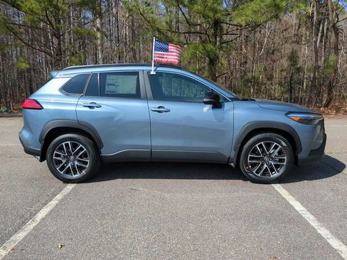 New 2026 Toyota Corolla Cross XLE image 3