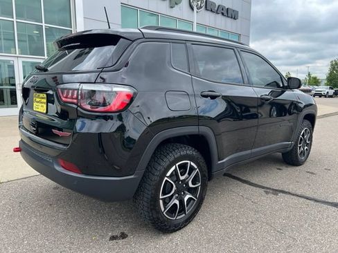 Certified 2024 Jeep Compass Trailhawk AWD/4WD image 6