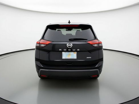 Used 2025 Nissan Rogue SV image 7