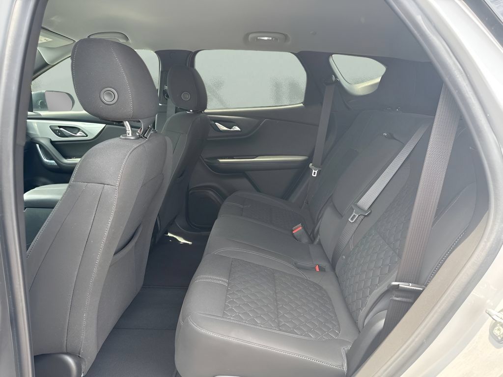 Used 2022 Chevrolet Blazer LT FWD image 30