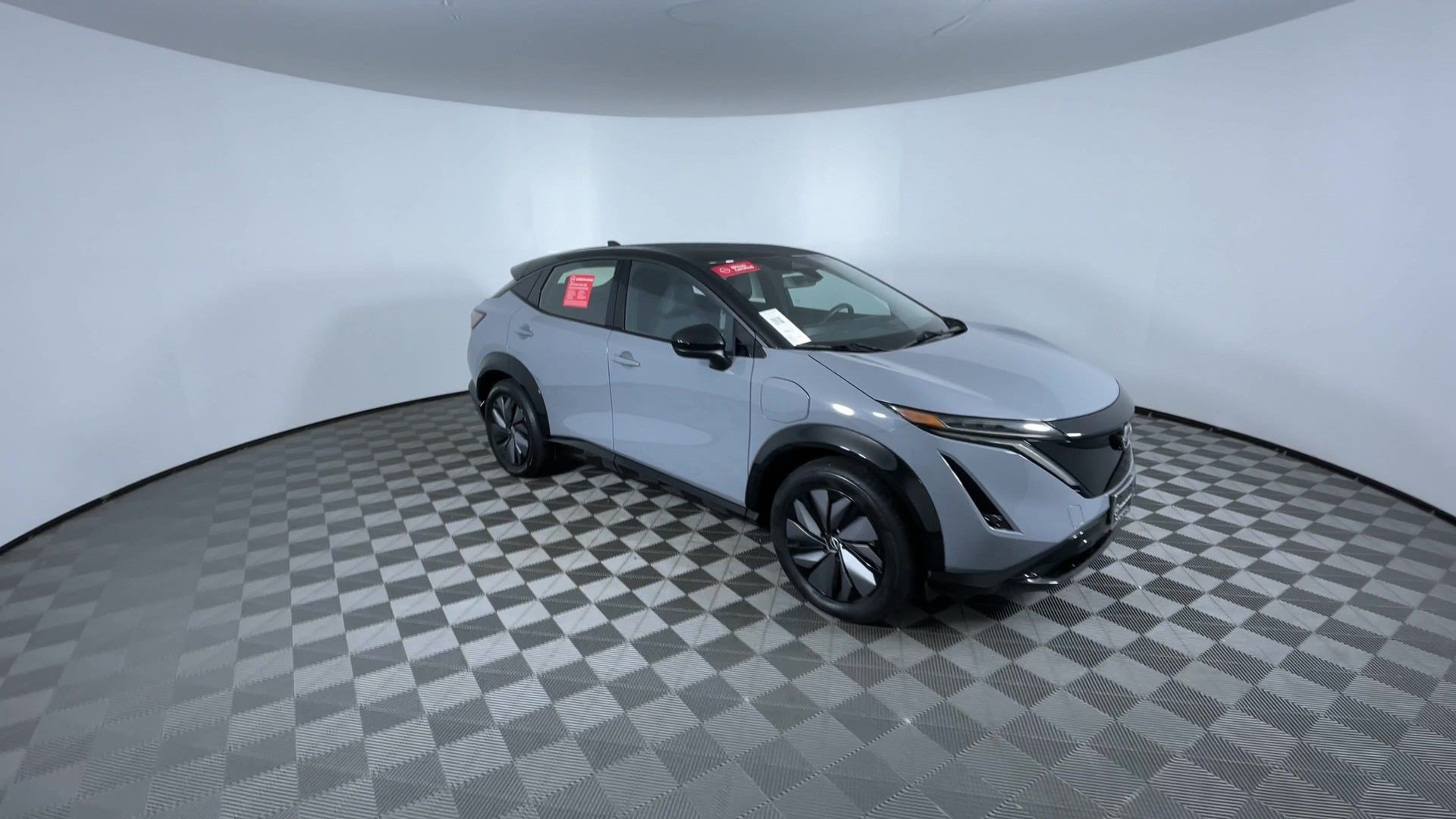 Certified 2024 Nissan Ariya AWD image 2