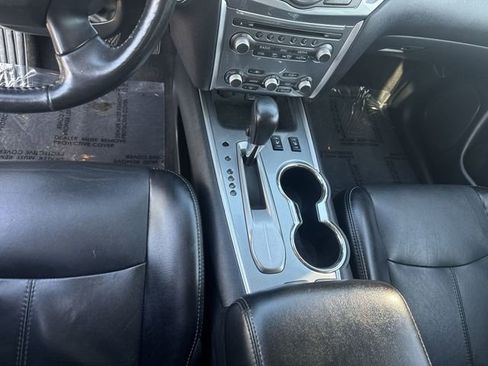 Used 2020 Nissan Pathfinder SL image 25