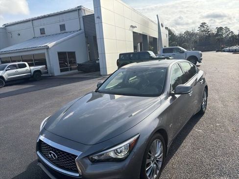 Used 2019 INFINITI Q50 Luxe w/ Essential Package (3.0T Luxe) image 18