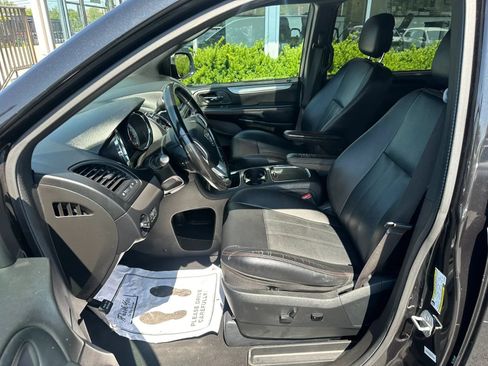 Used 2019 Dodge Grand Caravan GT FWD image 5
