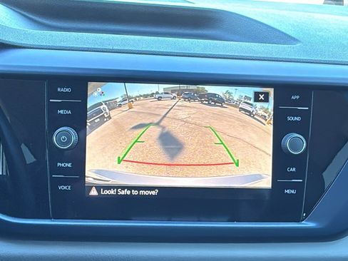 Used 2023 Volkswagen Taos SE image 21