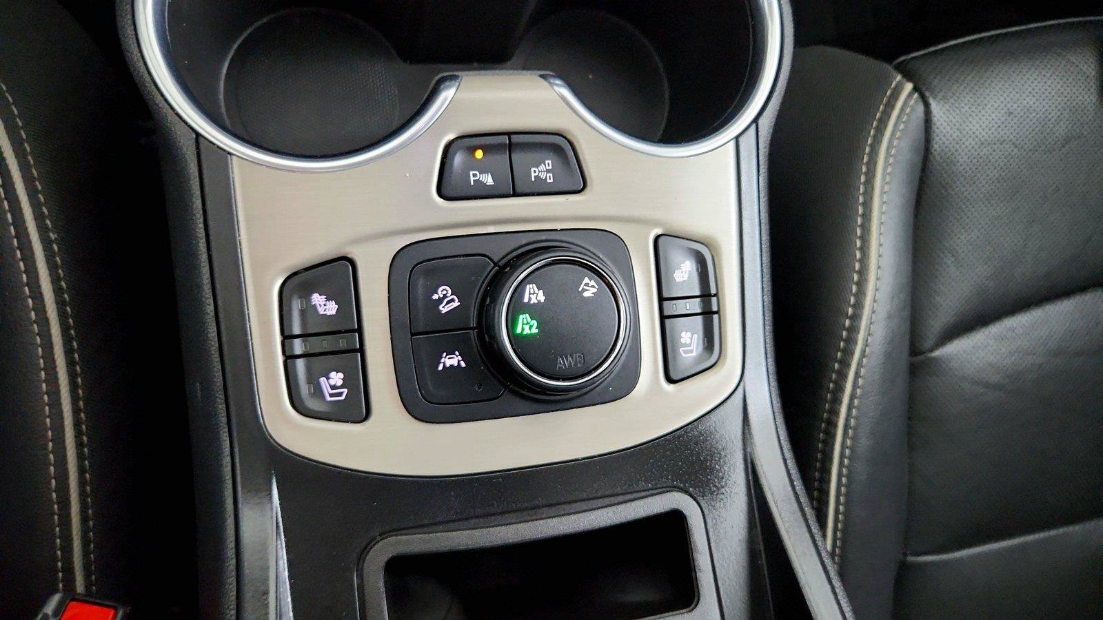 Used 2020 GMC Terrain Denali w/ Denali Premium Package AWD/4WD image 35