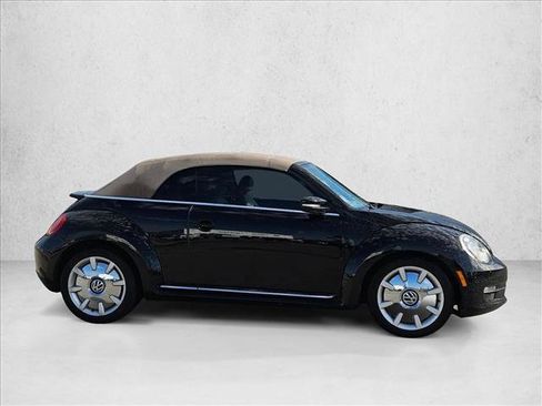 Used 2013 Volkswagen Beetle 2.5 image 4
