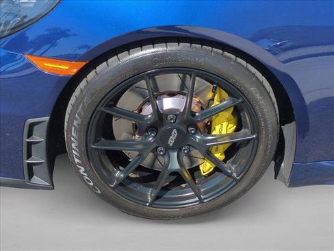 Used 2020 Porsche 718 Cayman GT4 RWD image 22