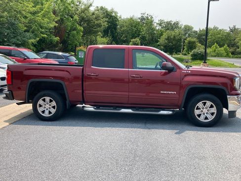 Used 2017 GMC Sierra 1500 SLE w/ SLE Value Package image 4