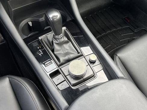 Used 2022 MAZDA MAZDA3 s image 17