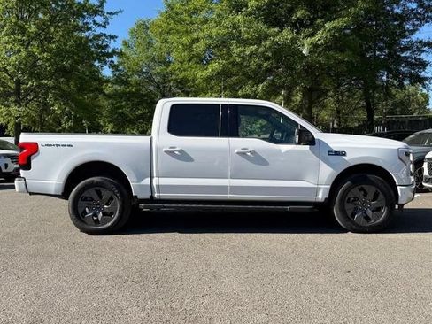 Used 2025 Ford F150 Lightning Flash AWD/4WD image 8