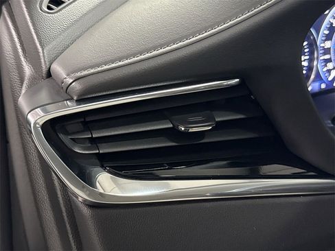 Used 2022 Buick Enclave Avenir w/ Avenir Technology Package image 15