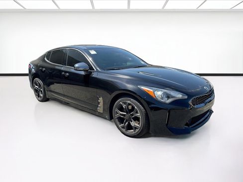 Used 2021 Kia Stinger GT-Line w/ Sun & Sound Package RWD image 3