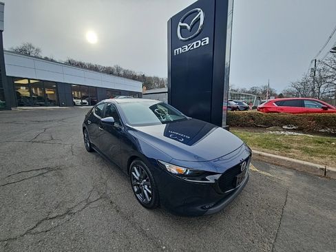 Used 2022 MAZDA MAZDA3 s image 2