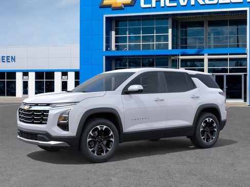 New 2026 Chevrolet Equinox LT w/ Convenience Package II image 2