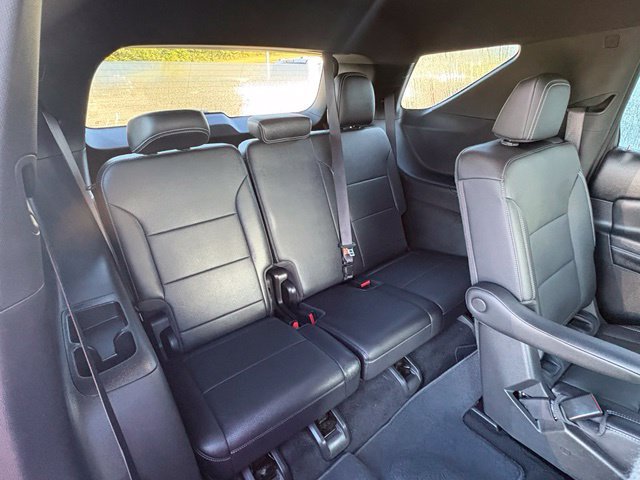 Used 2026 Chevrolet Traverse LT FWD image 29