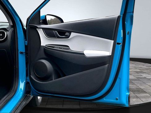 Used 2022 Hyundai Kona SEL image 24