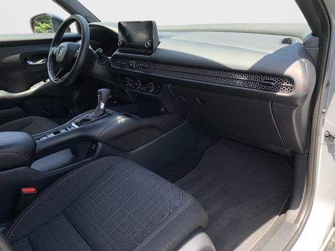 Certified 2025 Honda HR-V Sport image 42
