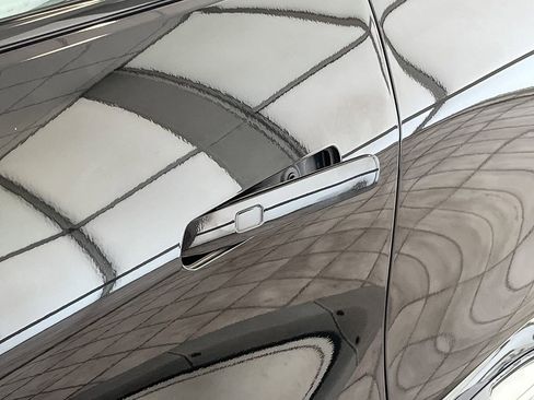 Certified 2024 Chevrolet Equinox EV RS image 14