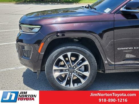 Used 2022 Jeep Grand Cherokee L Overland w/ Luxury Tech Group IV AWD/4WD image 9