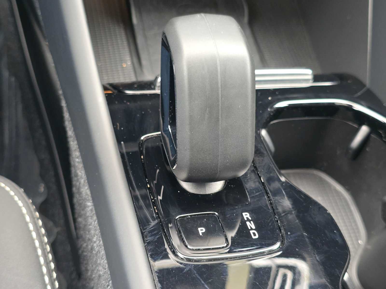 Certified 2023 Volvo XC40 Recharge Plus w/ Protection Package Premier AWD/4WD image 31