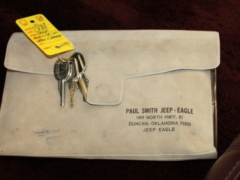 Used 1989 Jeep Grand Wagoneer image 25