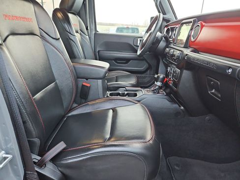 Used 2023 Jeep Wrangler Unlimited Rubicon w/ LED Lighting Group image 34