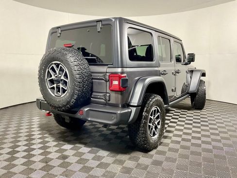 Used 2024 Jeep Wrangler Rubicon w/ Safety Group image 15