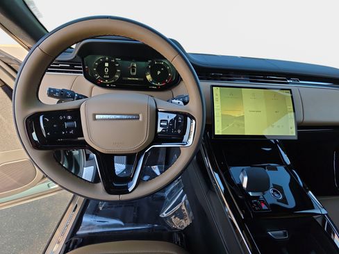 New 2026 Land Rover Range Rover Sport Dynamic SE AWD/4WD image 16