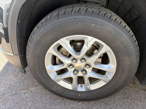 Used 2019 Chevrolet Traverse LT FWD image 5