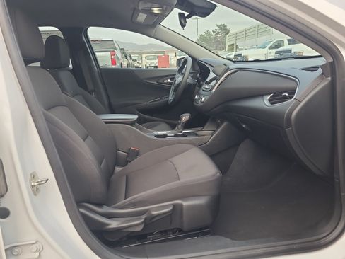 Used 2025 Chevrolet Malibu LT FWD image 29