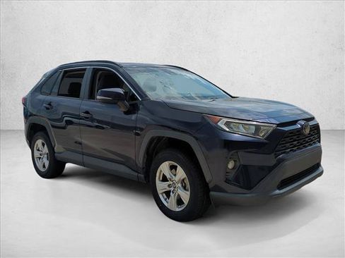 Certified 2019 Toyota RAV4 XLE w/ Convenience Package FWD image 3