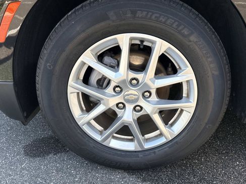 Used 2024 Chevrolet Equinox LS FWD image 32