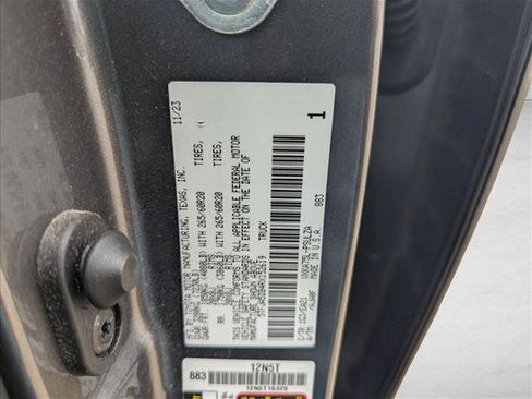 Used 2024 Toyota Tundra Limited AWD/4WD image 16
