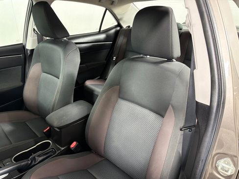 Used 2019 Toyota Corolla LE image 12