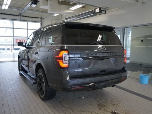 Certified 2022 Ford Expedition Limited AWD/4WD image 12