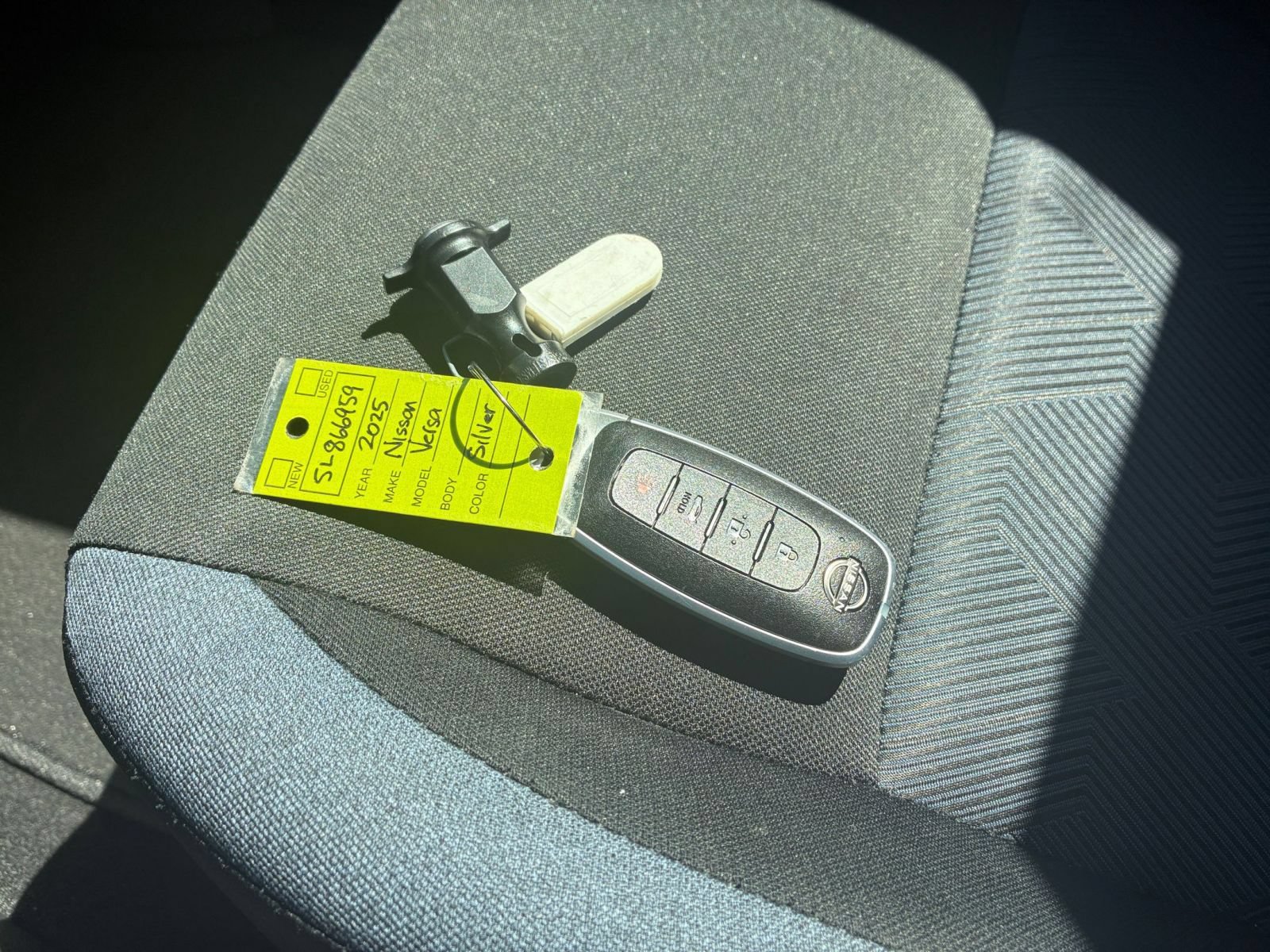 Used 2025 Nissan Versa SV FWD image 18