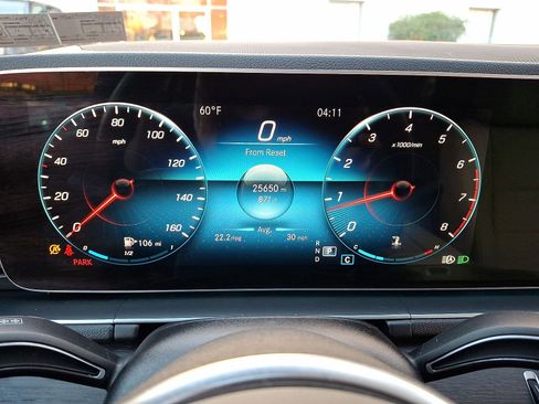 Used 2022 Mercedes-Benz GLE 350 4MATIC image 13