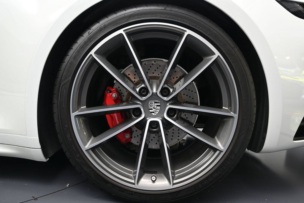 Certified 2024 Porsche 911 Carrera S RWD image 39