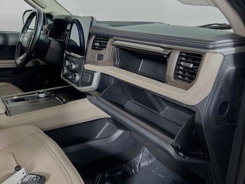 Used 2024 Ford Expedition Max Limited RWD image 35