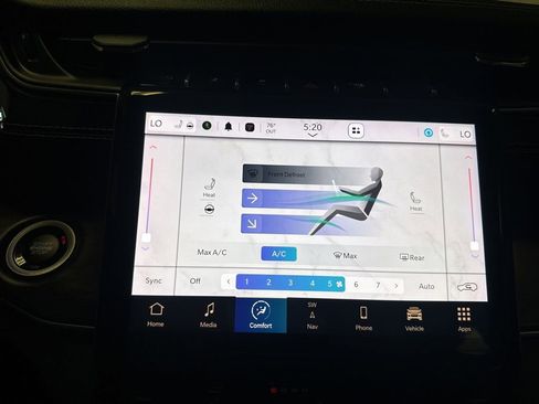 Used 2023 Jeep Grand Cherokee Limited w/ Trailer Tow Prep Group (B) AWD/4WD image 13