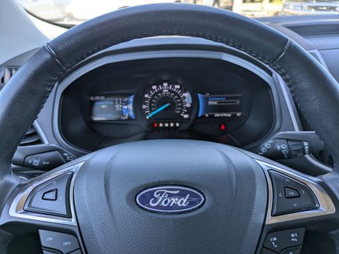 Used 2023 Ford Edge SEL image 29