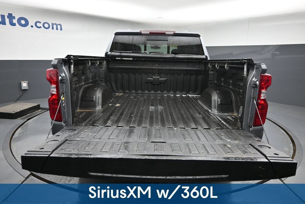 Used 2021 Chevrolet Silverado 1500 LT w/ Convenience Package II AWD/4WD image 12