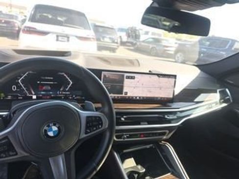 Used 2025 BMW X6 xDrive40i AWD/4WD image 5