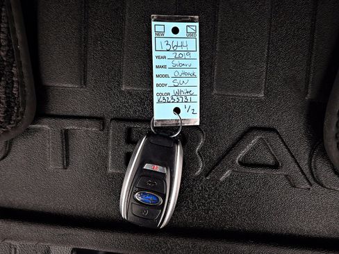 Used 2019 Subaru Outback 2.5i Limited image 38