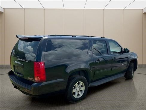 Used 2011 GMC Yukon XL SLT RWD image 12