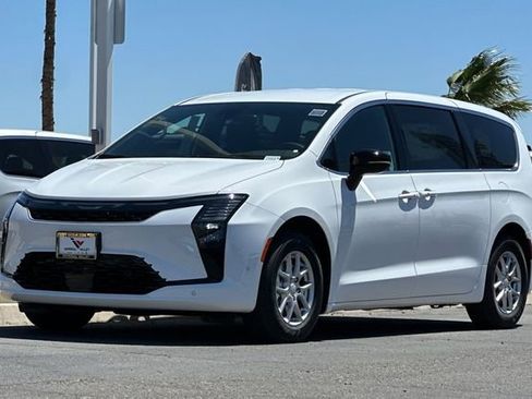 New 2027 Chrysler Pacifica Select FWD image 7
