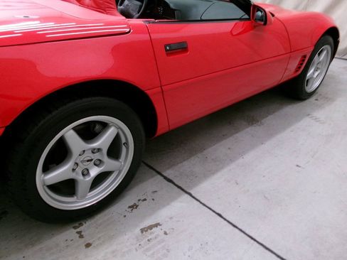 Used 1995 Chevrolet Corvette Convertible RWD image 15