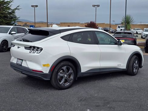 Used 2022 Ford Mustang Mach-E Select w/ Comfort/Technology Package RWD image 4